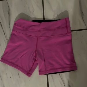 REVERSIBLE  LULU LEMON SHORTS pink/black!